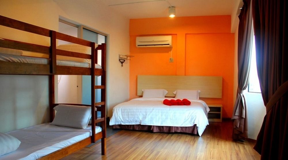 Hotel Oyo 1158 906 Airport Malacca Esterno foto