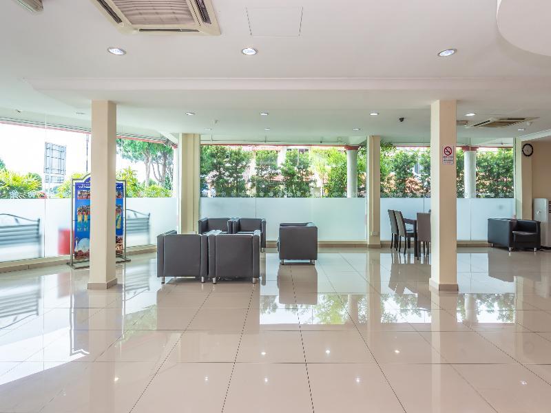 Hotel Oyo 1158 906 Airport Malacca Esterno foto