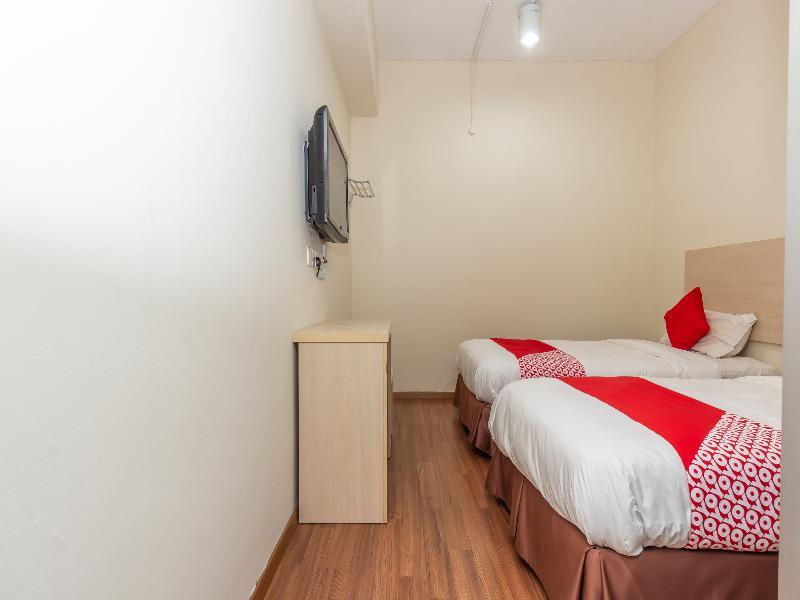 Hotel Oyo 1158 906 Airport Malacca Esterno foto